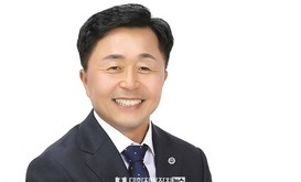 국립군산대 제10대 총장 김강주 교수 취임