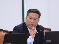국회 김종회 의원, “대한민국 생명산업인 농업 포기한 것 아니냐?”